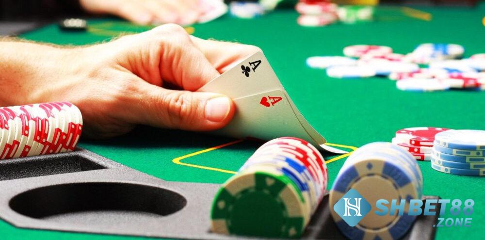 Cách chơi Flop Turn River trong Poker dễ thắng 5 Flop, Turn, River là gì?
